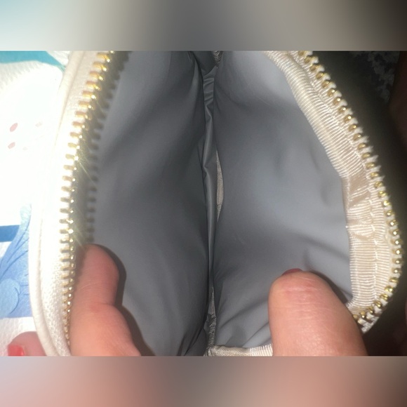 Petunia Pickle Bottom Disney Princess Courage and Kindness Criss-cross sling bag - Picture 10 of 12